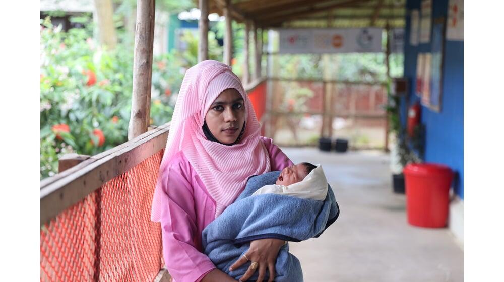 Midwife Nasrin Khatun worked at a UNFPA-supported hospital during Cyclone Mocha in Bangladesh.